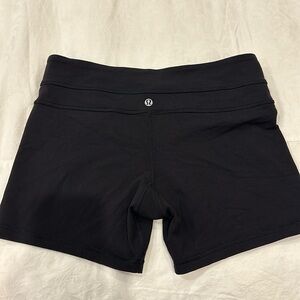 Black Lululemon bike shorts